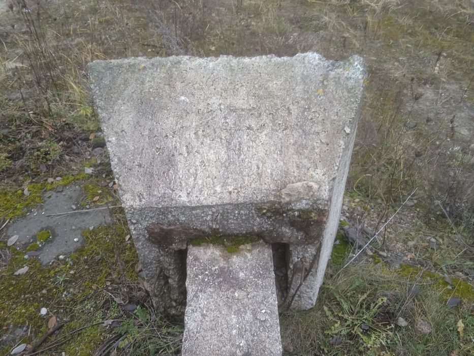 Бітоні стовпчики