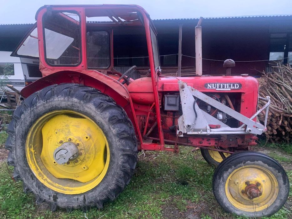 Traktor ciągnik rolniczy Nuffield perkins 4