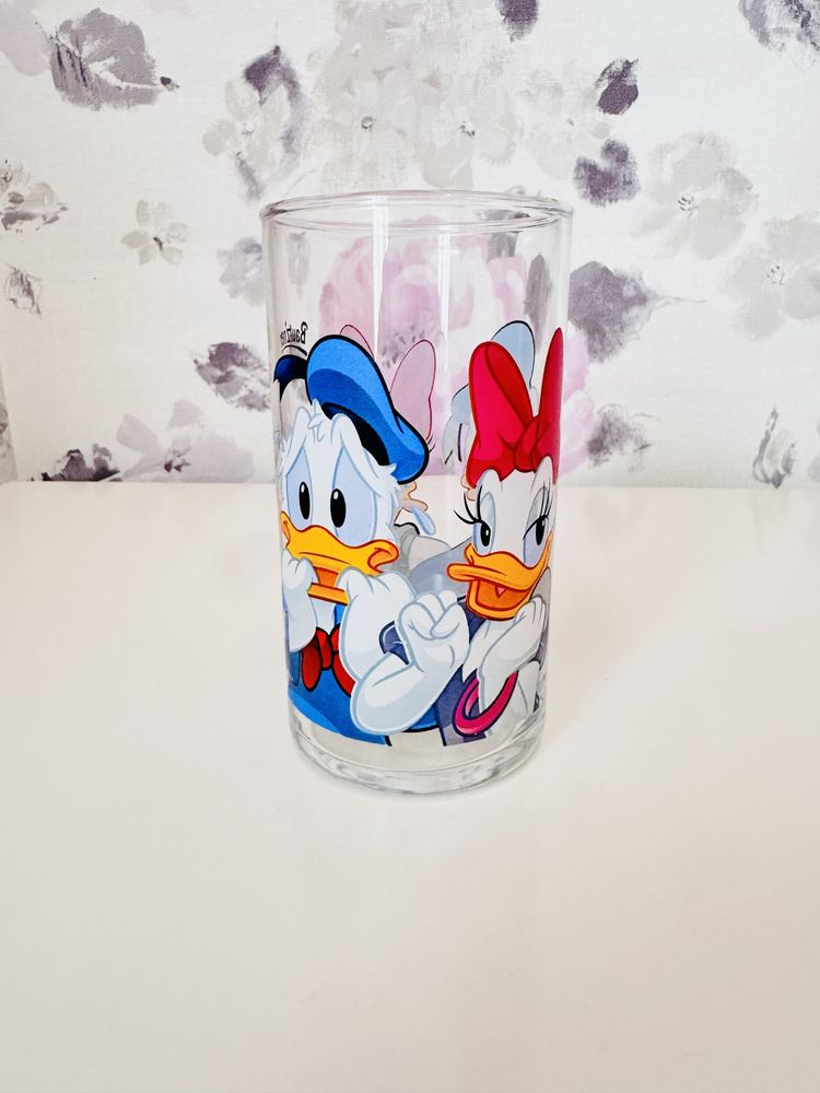 Szklanka Disney, Kaczor Donald Daisy, motyw bajkowy