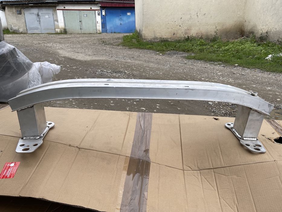 Усилитель брус підсилювач бампера Jeep Renegade / Fiat 500X