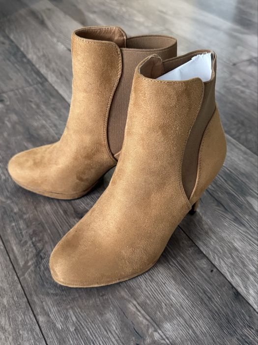 Botki na obcasie Anna Field 37