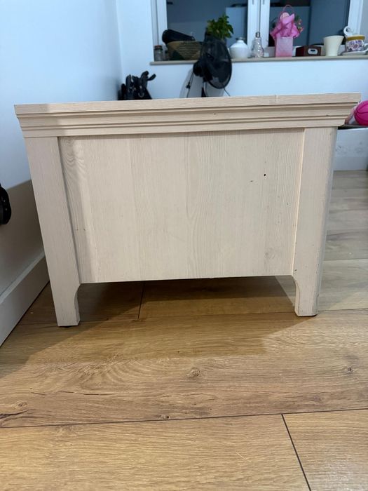 Szafka pod RTV Biała