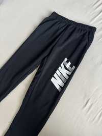 Nike spodnie dresowe m