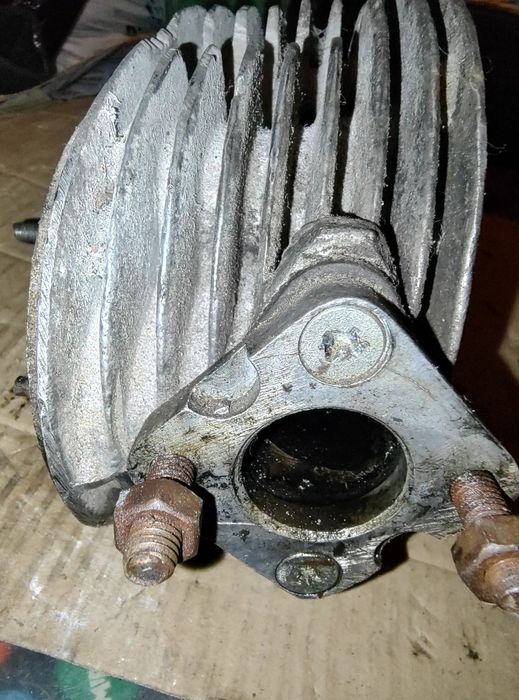 Lewa głowica Ural M62 M63 M66