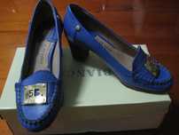 Sapatos de Senhora em pele como Novos