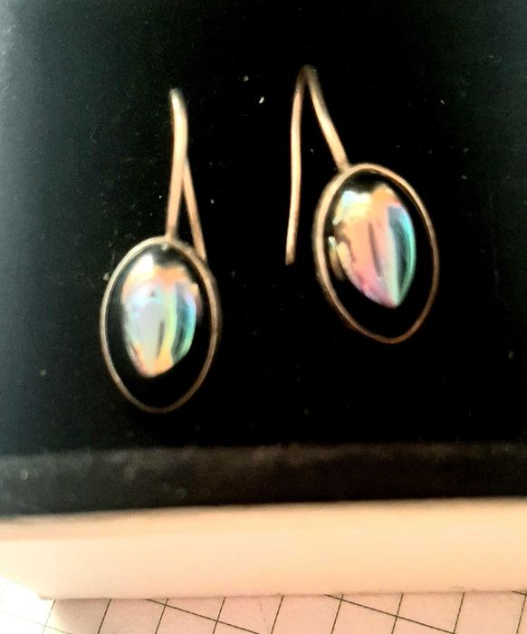 Srebrne stare kolczyki z hematytem