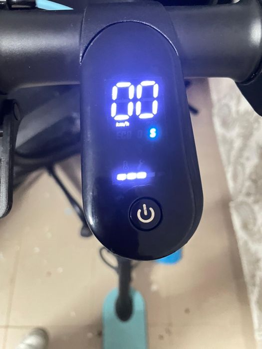 Vendo trotinete electrica  olsson semi nova