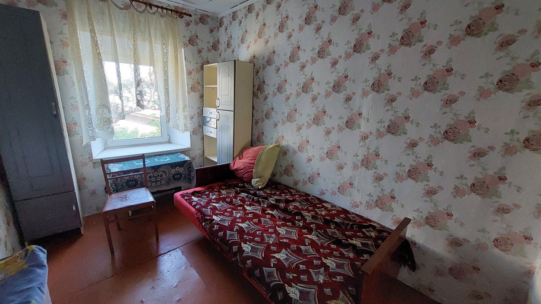 Пів будинку в центрі біля РЕСу