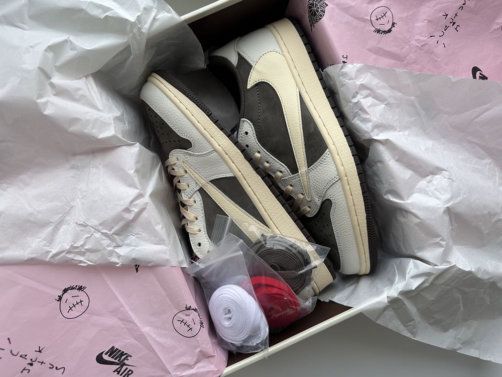 Кросівки Jordan 1 Retro low Travis Scott Reverse Mocha DM7866-162