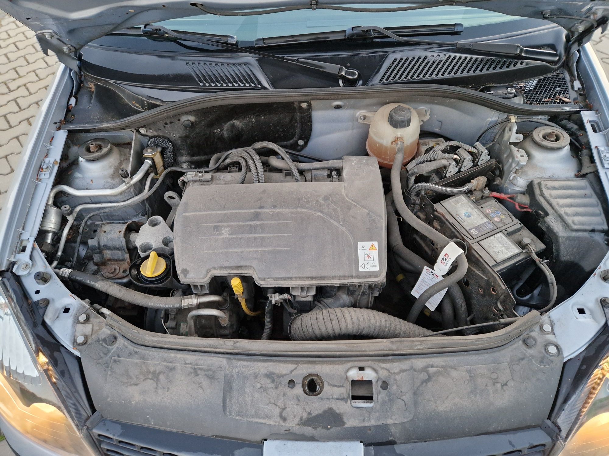 Renault Clio II 1.2 16V benzyna 5 drzwi klimatyzacja elektryka