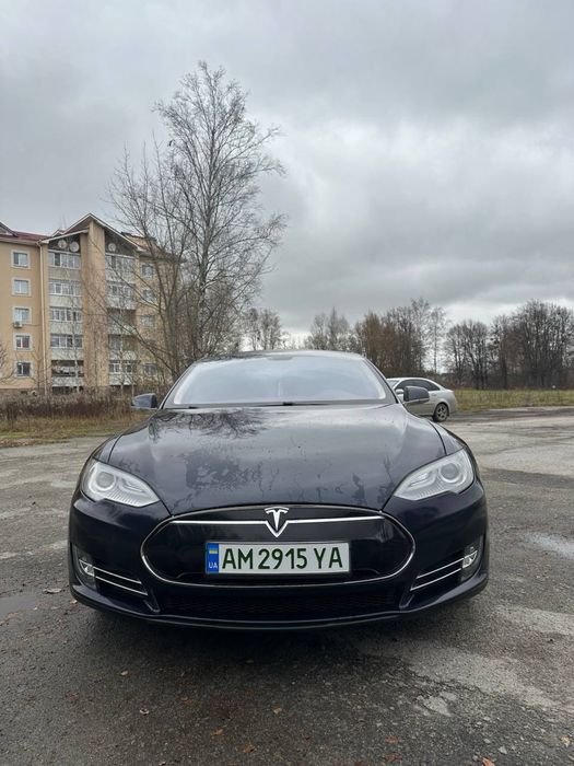 Tesla Model S , Нова батарея 450 запас ходу!