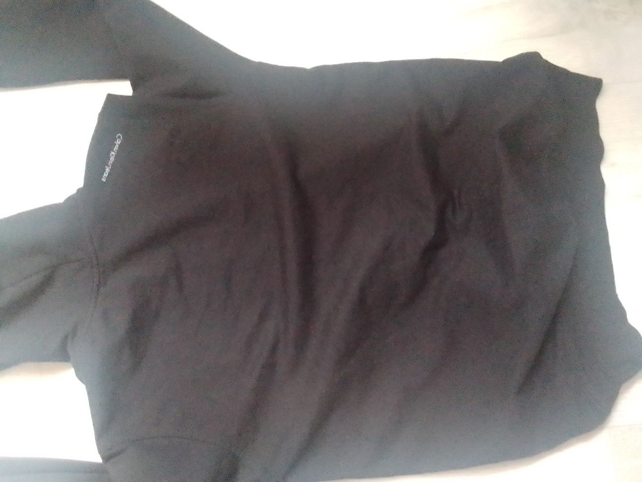 Bluza z kapturem i momogramem