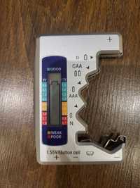 Тестер для вимірювання постійного струму батарейок