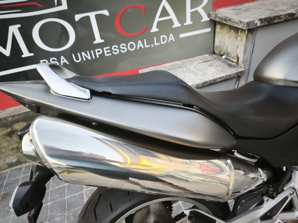 Honda hornet 600 ano 2006