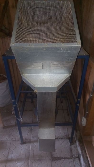 Лінія по переробкі грецького горіха