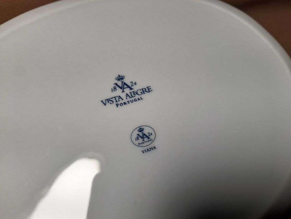 Vista Alegre Viana-- Caixa Diogo, Frasco Magalhães e cremeira Viana