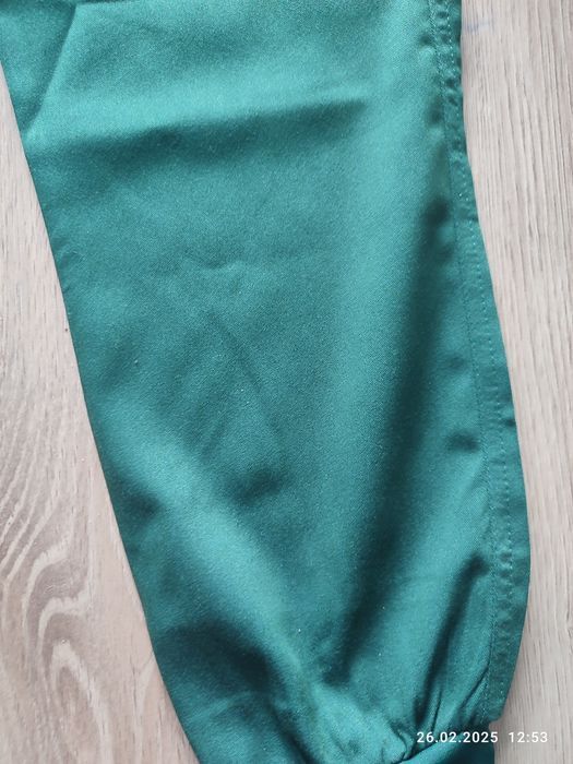 Nowy ciemnozielony mundurek medyczny rozmiar S