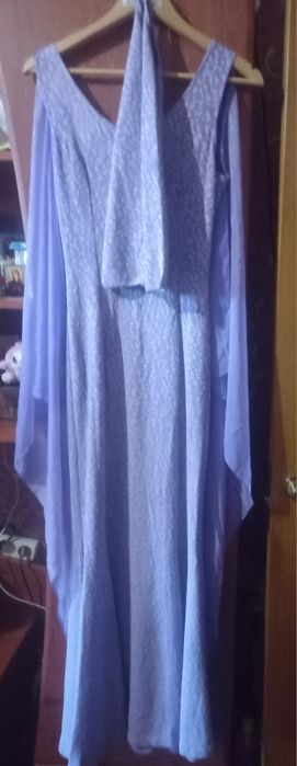 Продам сукню. Дуже гарна