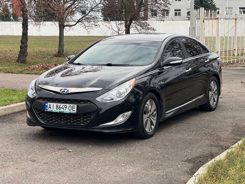 Hyundai Sonata Hybrid 2.4 • 2013 рік • Максимальна комплектація