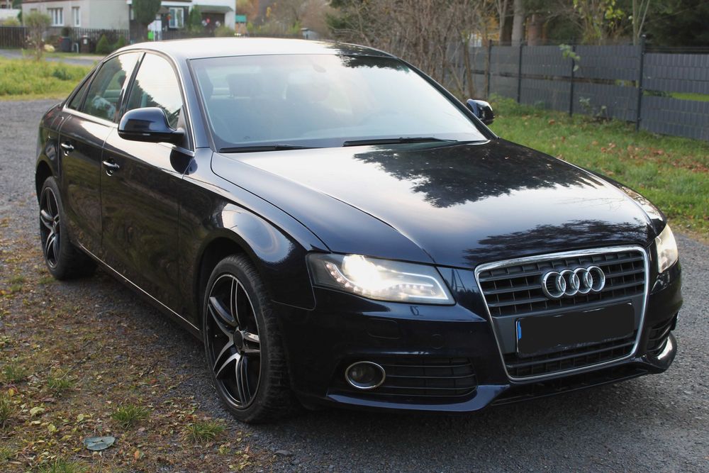 Audi A4 B8 Sedan - 1.8 Benzyna - Xenon - Ledy - Felgi 18 - Klima