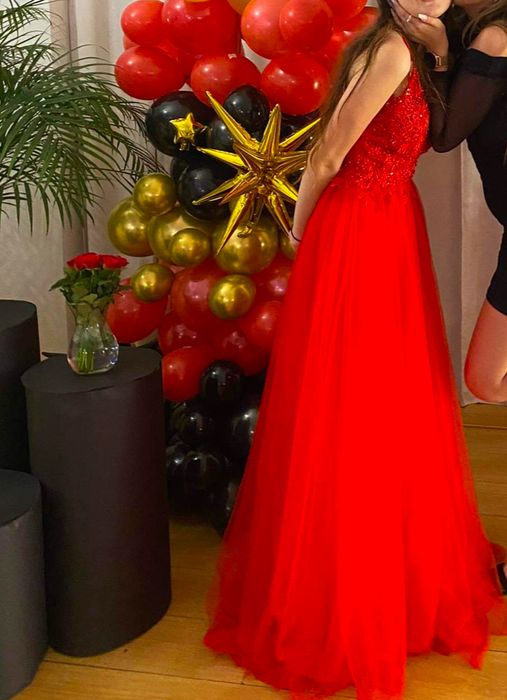 Czerwona sukienka