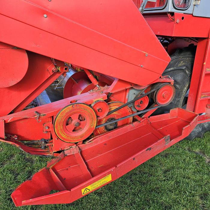 Комбайн Massey ferguson 430 20 з Фінляндії