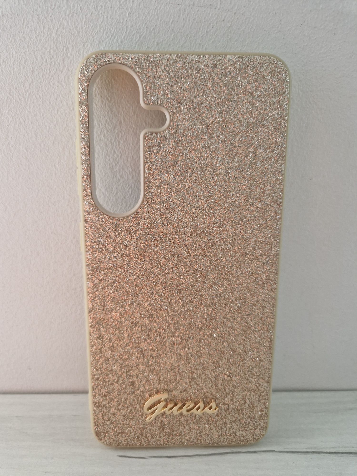 Oryginalne Etui GUESS hardcase Glitter Script do Samsung S24