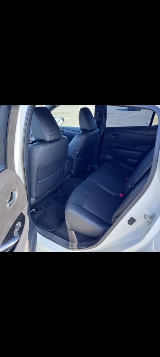 Продам Nissan leaf