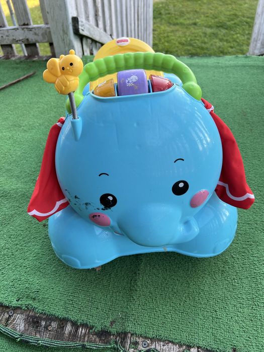 Słoń jeździk chodzik fisher price