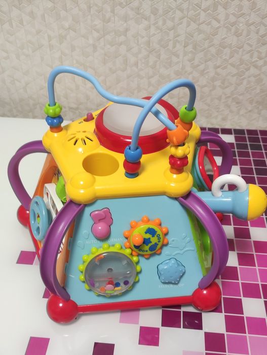 Бізікуб/мультибокс, розвиваючі іграшки