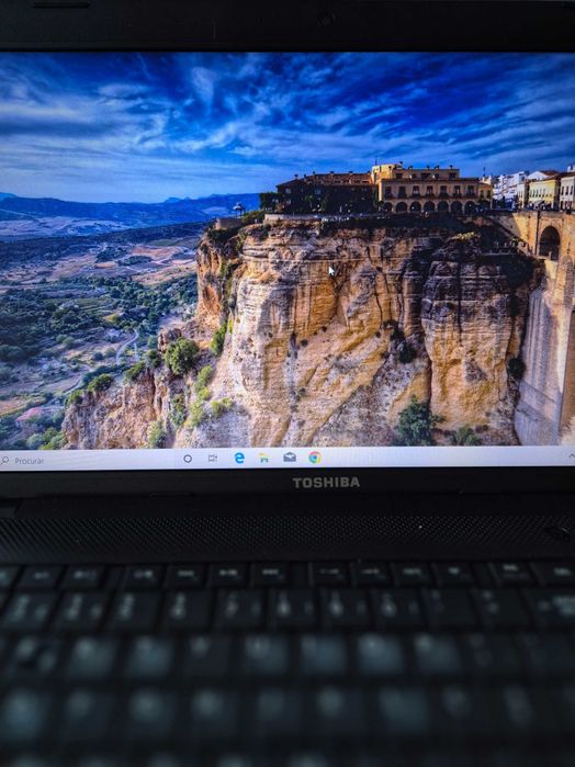 Toshiba satelite pro c850 processador 1000M