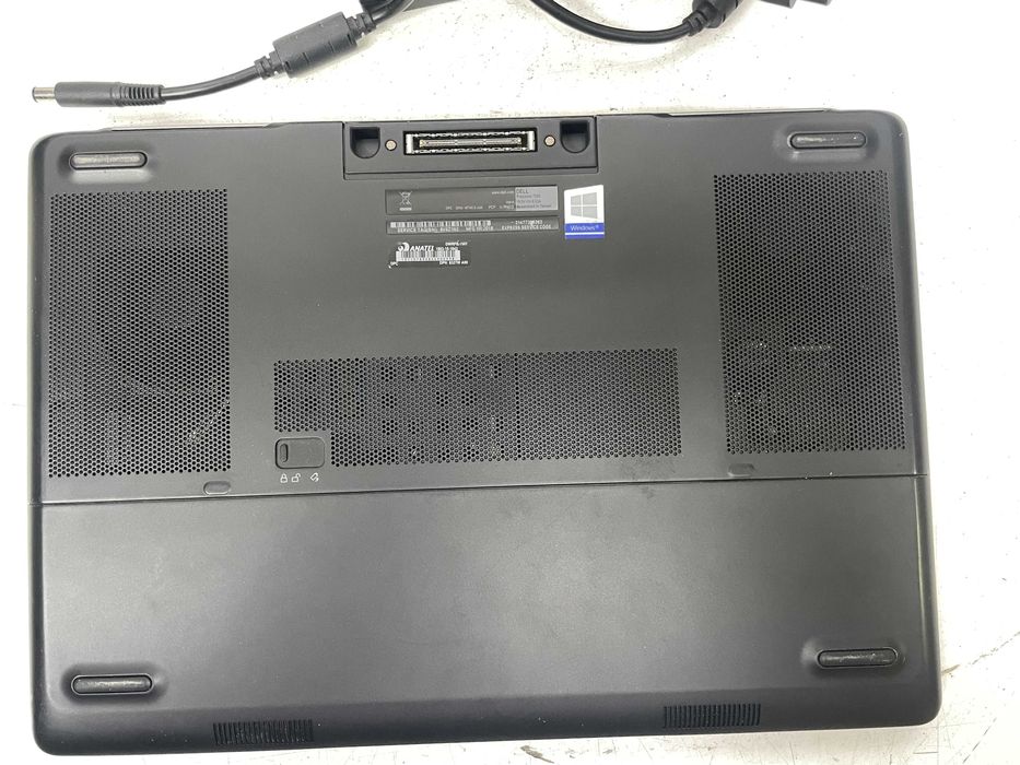 Ноутбук Dell Precision 7520 экран 17 FullHD/ Core i7/ Radeon Pro