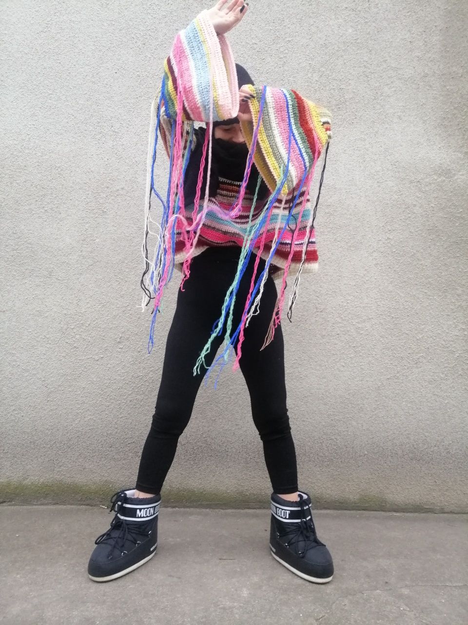 Handmade sweterek krótki oversize ręcznie robiony