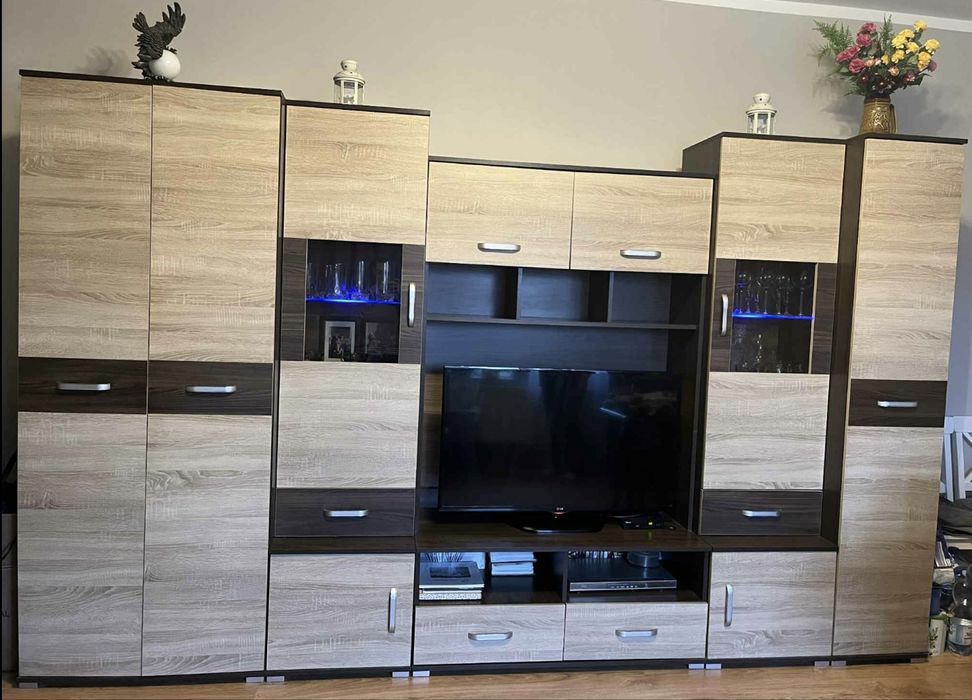 Meblościanka z oświetleniem led