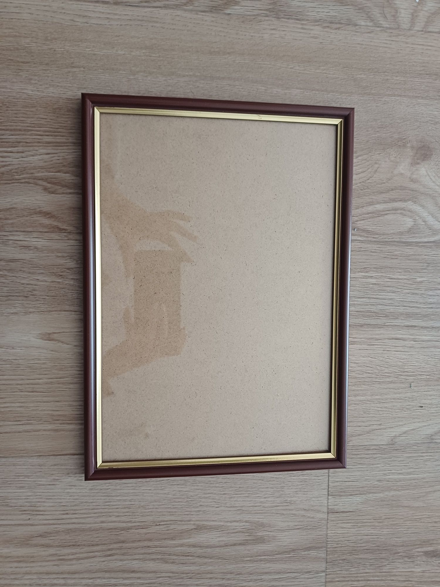 Drewniana ramka ze szklaną szybką 30x21cm