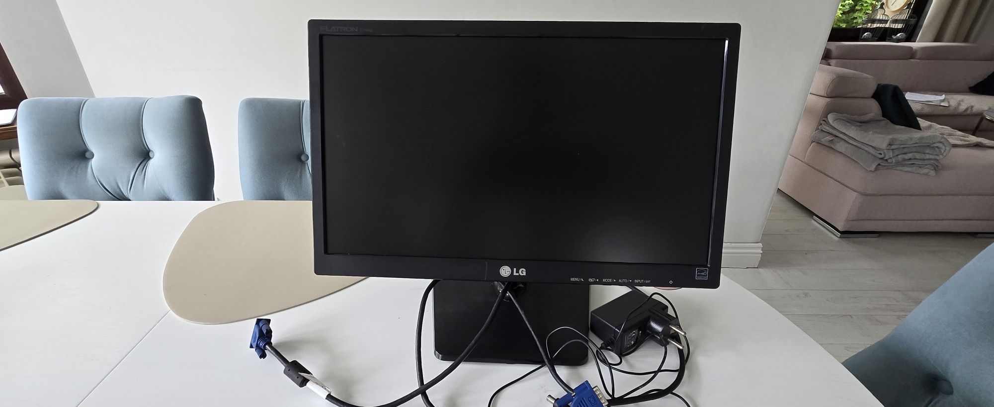 Monitor LG 19 cali