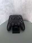 2 Kontrolery PS4 z Ladowarka