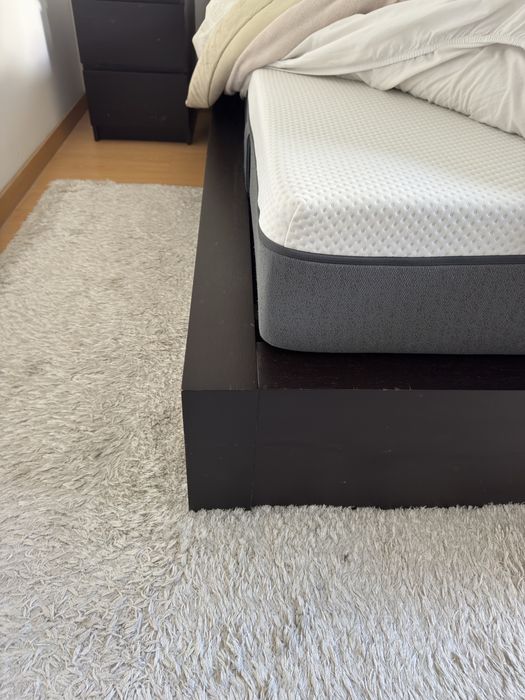 Cama casal Alfaiate Interiores com 2cabeceiras Madeira/ Forrada