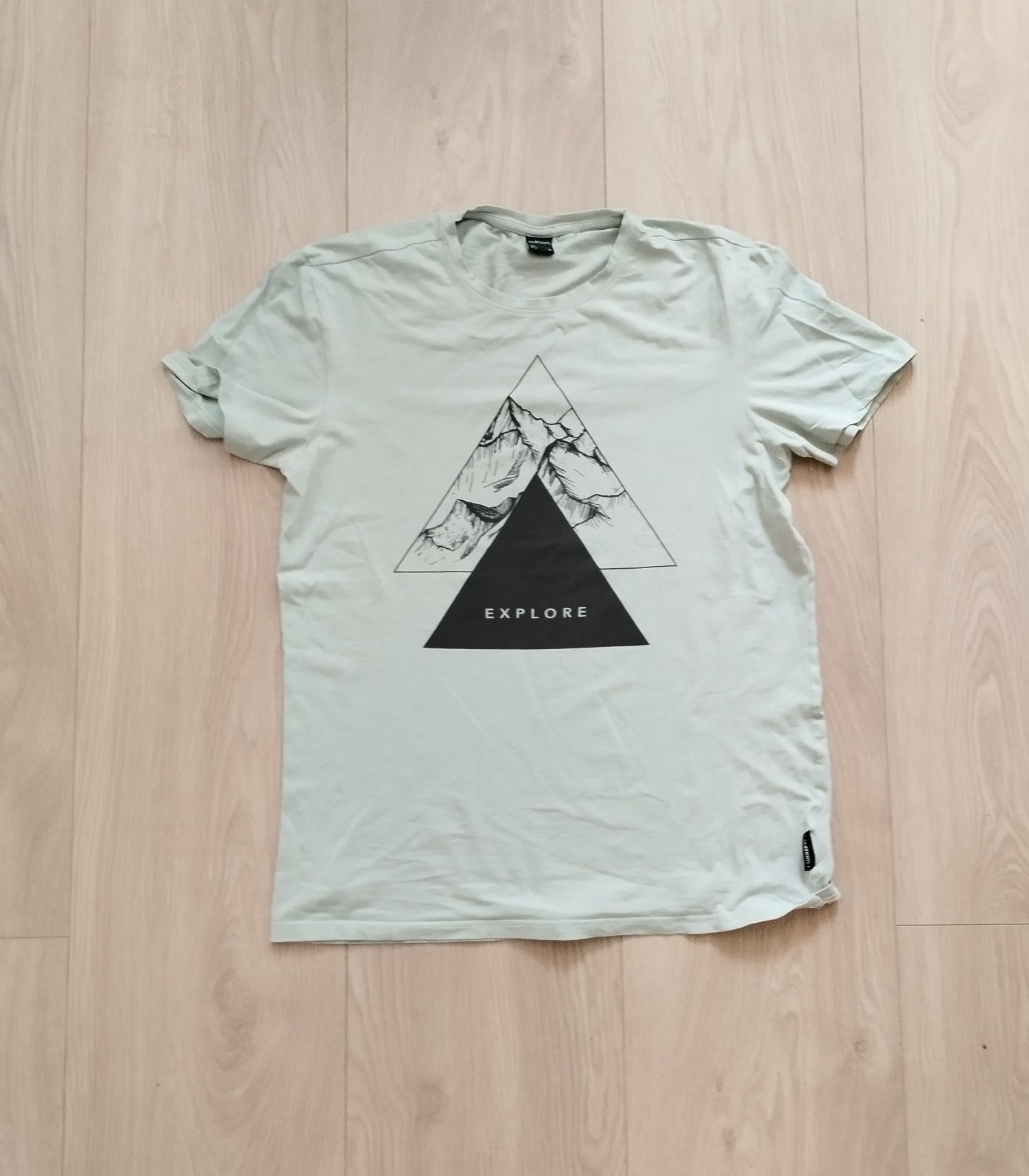 Miętowa bawełniana koszulka męska Outhorn z printem (rozmiar S)