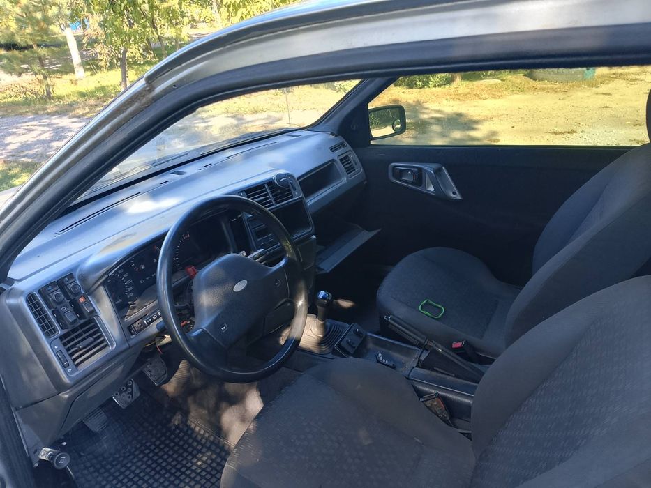 Продам нормальний Ford Sierra