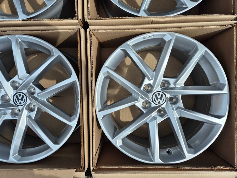 Felgi 18 VW Golf 6 7 8 Touran Jetta T-Roc ID.3 Beetle 5x112