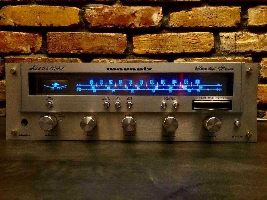 Piękny Amplituner MARANTZ 2216 BL VINTAGE Made in Japan.