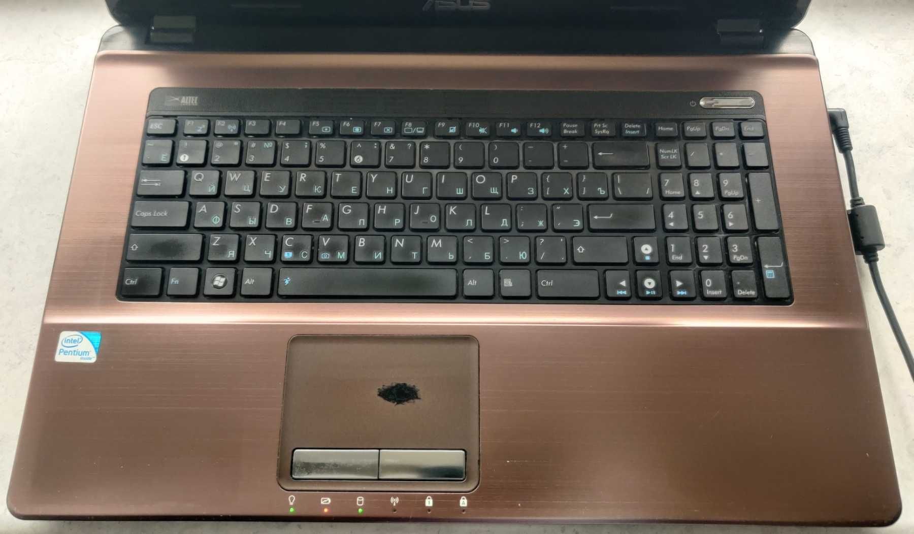 Продам Ноутбук ASUS K73E - B960, 4 RAM, 320 HDD, живая батарея