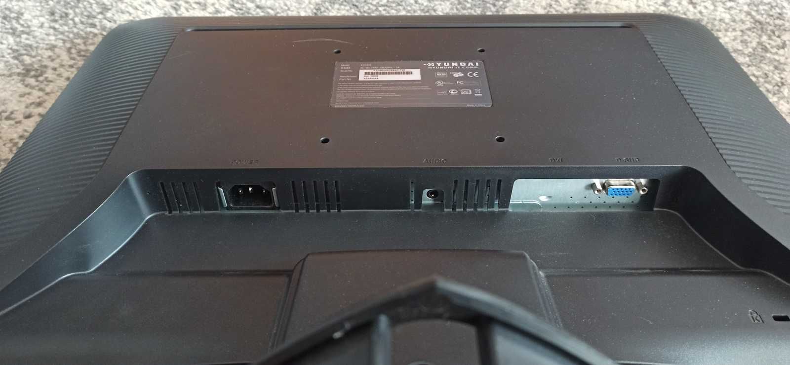 Monitor HYUNDAI 22"