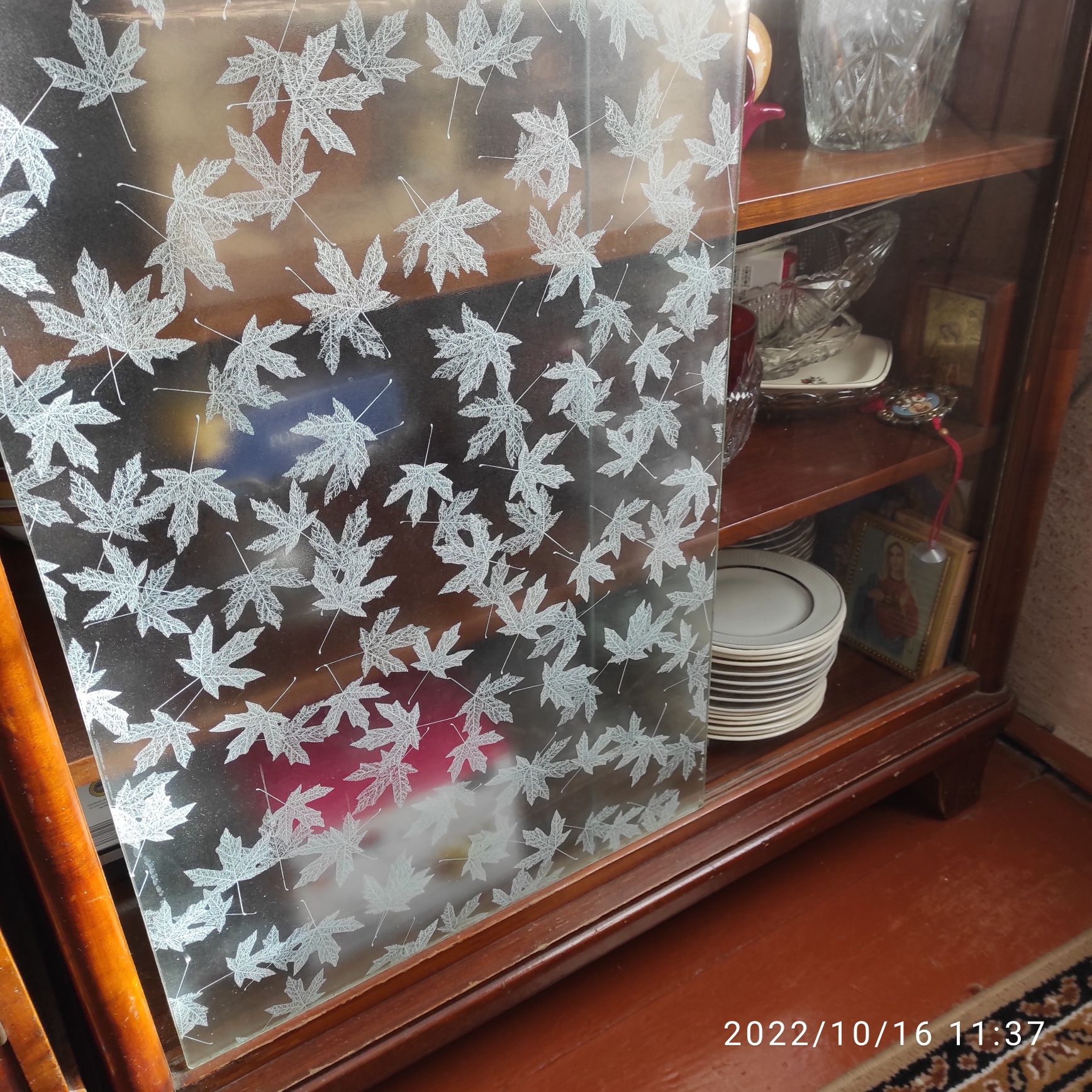 Дерев'яна тумба в задовільному стані