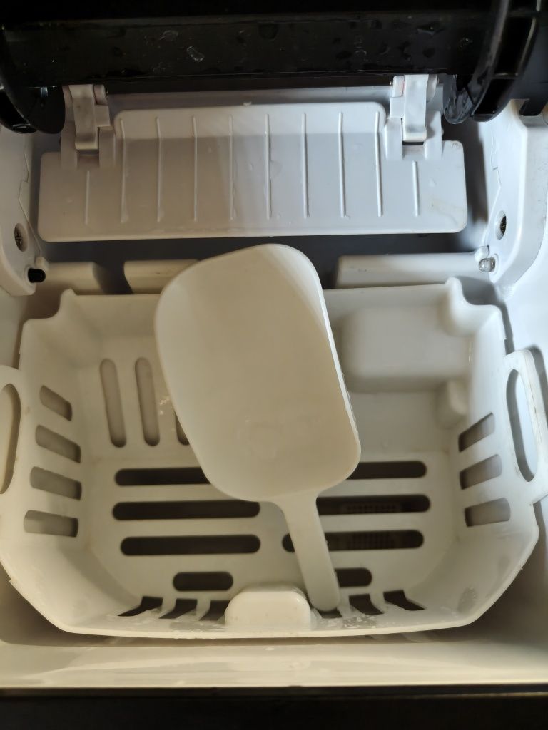Kostkarka do lodu TCL ICE PRO B6