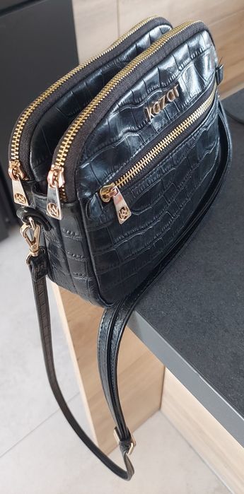 Sprzedam czarną torebkę damską Kazar - RITA - krokodyli wzór