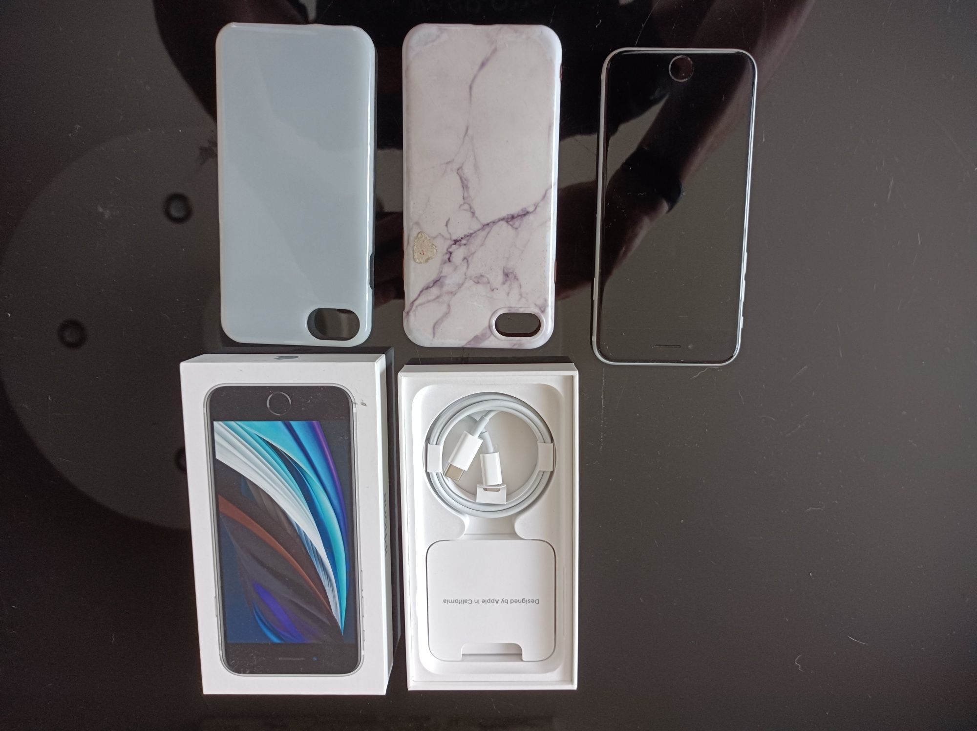 Sprzedam iPhone se 2020