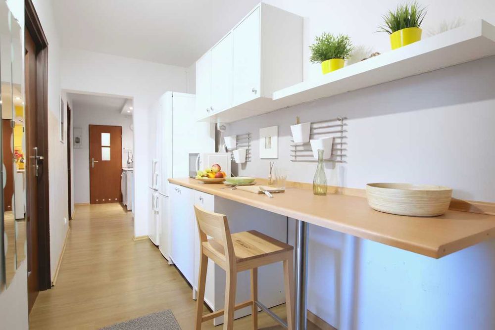 TANIO !! pokój z BALKONEM, blok z WINDĄ w CENTRUM ! ul. Nawrot 6