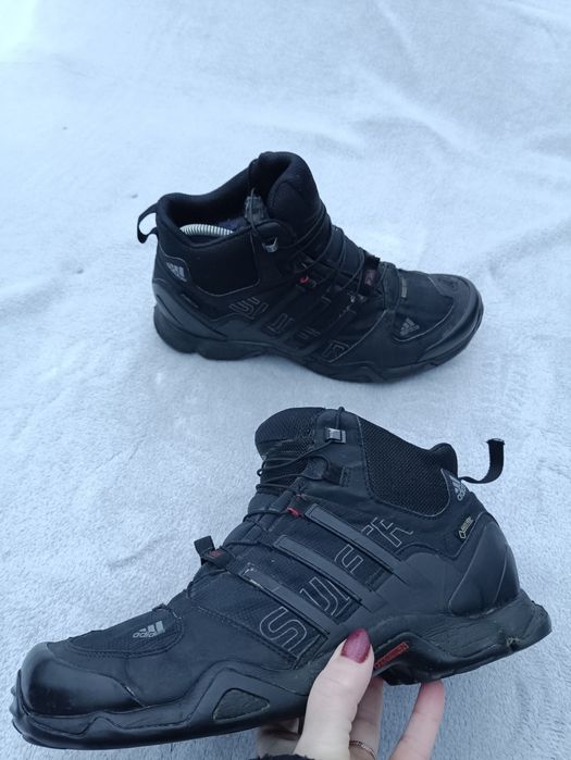 Мужские кроссовки ботинки Adidas Gore tex р43